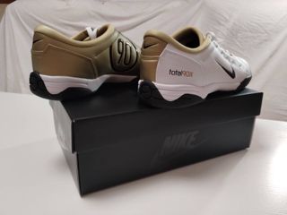 Zapatillas Nike Total 90 Oro/Blanco Nuevas