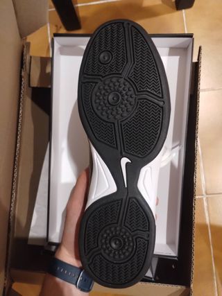 Zapatillas Nike Total 90 Oro/Blanco Nuevas