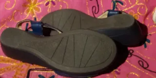 ZAPATOS Y SANDALIAS T40:3€/ZAPATILLAS T39:1,5€