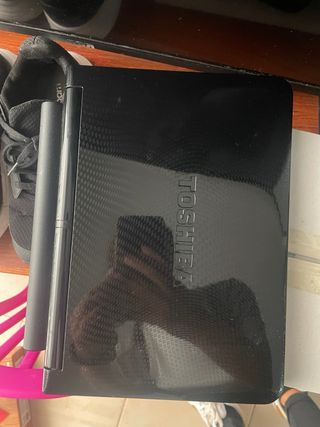 Portátil Toshiba NB250 Negro