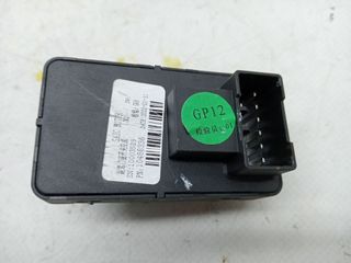 MANDO ELEVALUNAS DELANTERO DERECHO MG ZS