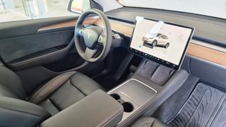 23 TESLA Model Y Long Range, Dual Motor 4WD, 514hp