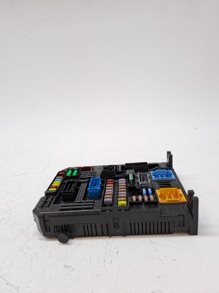CAJA RELES / FUSIBLES OPEL CROSSLAND X (2)