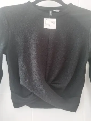 Camiseta H&M brillante negra talla S. Con etiqueta