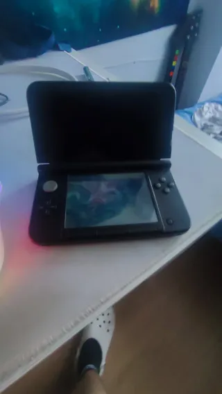 Nintendo 3DS XL Negra con FBI