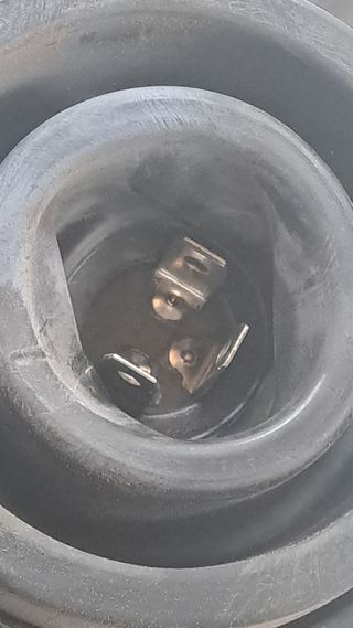 FARO DERECHO DACIA LOGAN