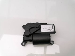 MOTOR APERTURA TRAMPILLAS CLIMATIZADOR SEAT ARONA (2)
