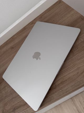MacBook Air 15.3 Chip M3 2024