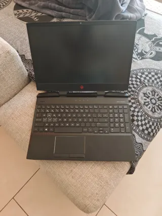 Computer portatile HP Omen 15 nero
