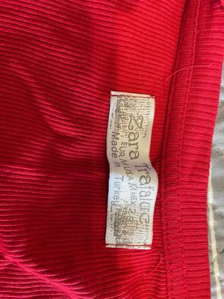 Chaqueta Zara Roja Corta con Volantes