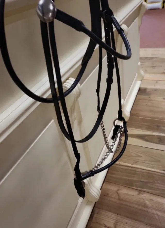 Cabezada presentación Cuero