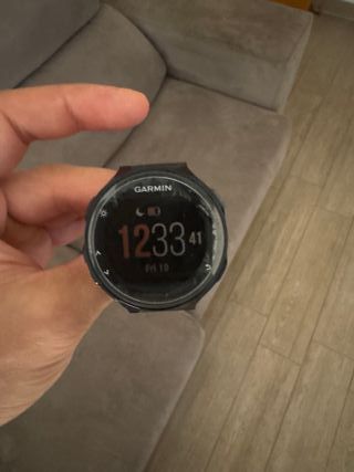 Reloj Garmin Forerunner 235