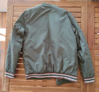 Cazadora bomber verde