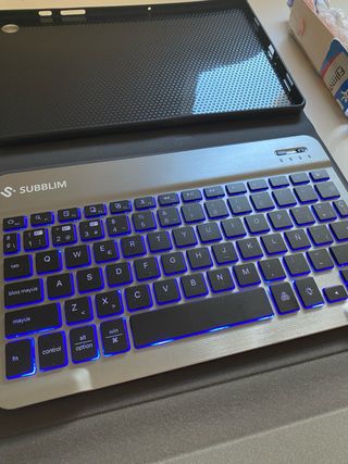 Funda con Teclado Bluetooth Samsung Tab A9+ 11