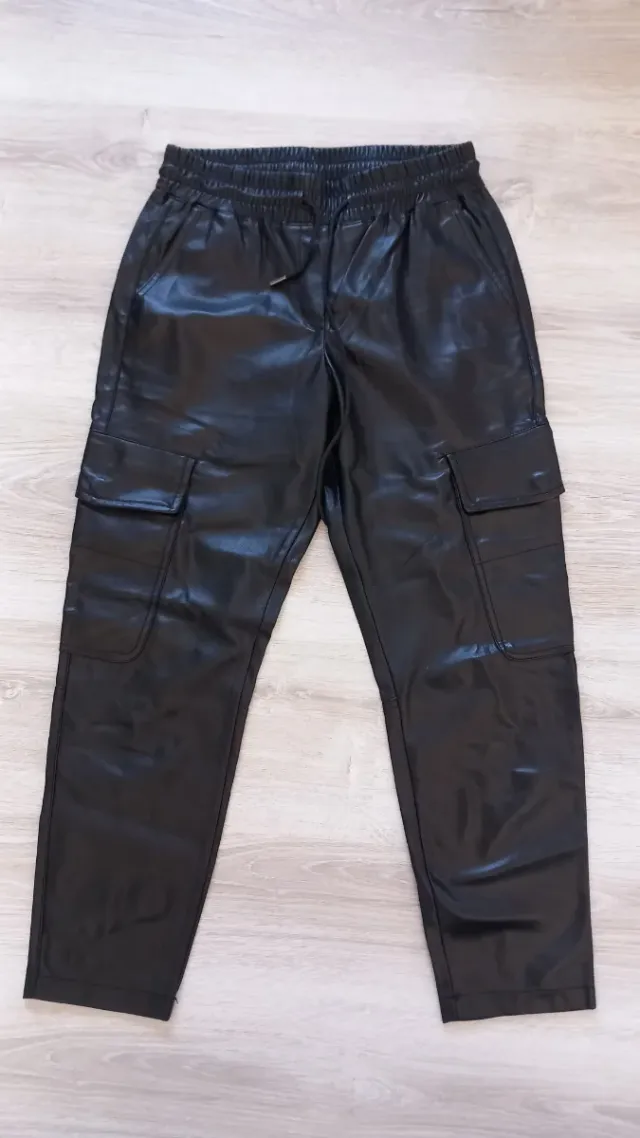 Pantaloni ecopelle Zara neri