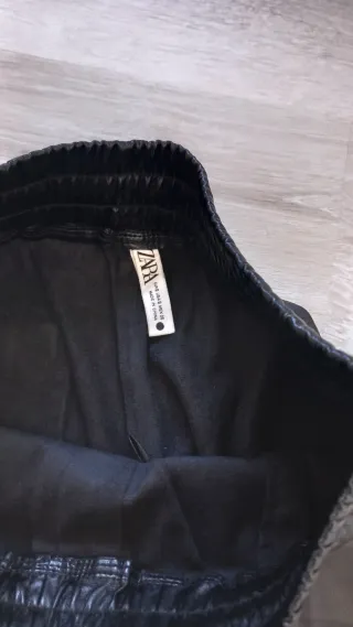 Pantaloni ecopelle Zara neri