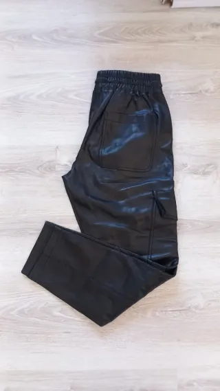 Pantaloni ecopelle Zara neri