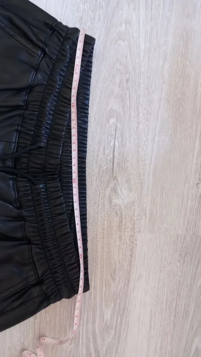 Pantaloni ecopelle Zara neri