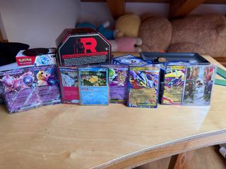 Carte Pokémon Allenatore e Mega Lucario EX