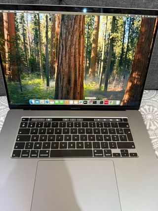 MacBook Pro Apple Space Grey