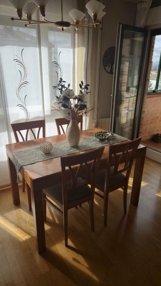 Mesa comedor madera + 6 sillas