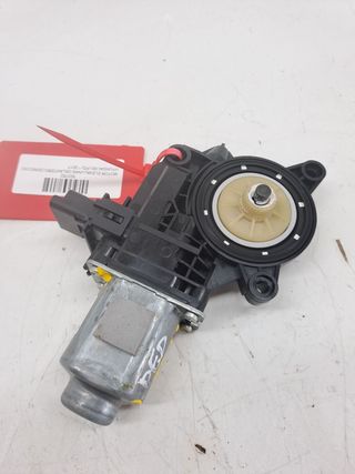 MOTOR ELEVALUNAS DELANTERO DERECHO HYUNDAI I30 (PD)