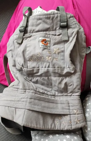Mochila Ergobaby y andador Jane