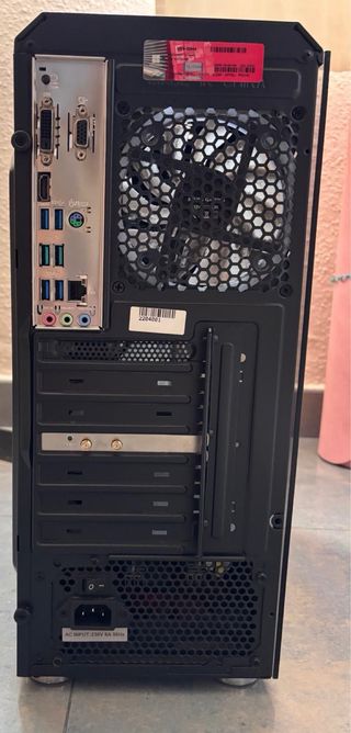 Torre Gaming Asus Negra