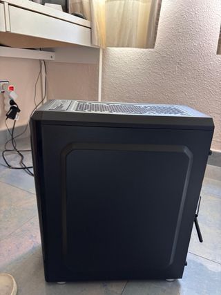Torre Gaming Asus Negra