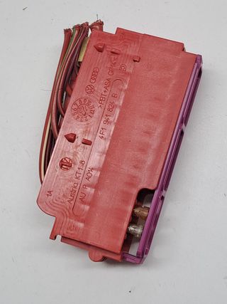 CAJA RELES / FUSIBLES AUDI A7 SPORTBACK (4GA)