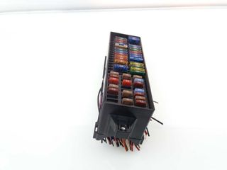 CAJA RELES / FUSIBLES SKODA RAPID