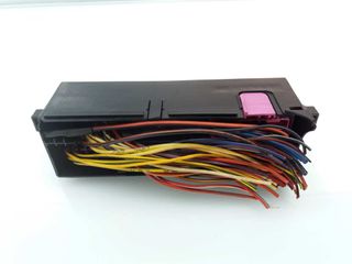 CAJA RELES / FUSIBLES SKODA RAPID