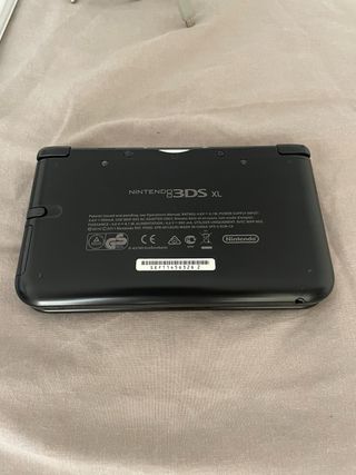 Nintendo 3DS XL Negra + Juegos y Accesorios