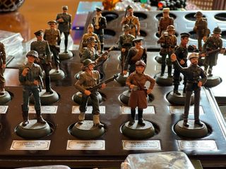 Collezione di 60 soldatini di piombo