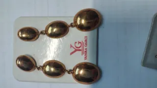 Pendientes Yanira Garci Plata Chapada Oro