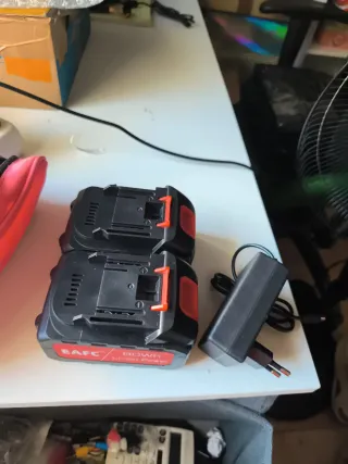 2 Baterías Litio 80Wh + Cargador