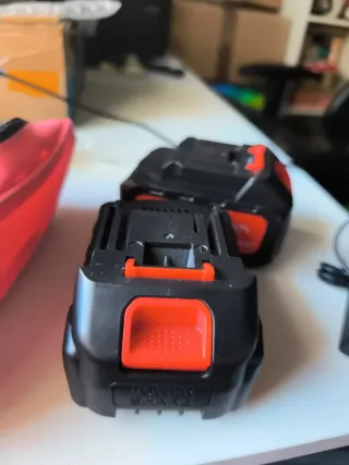 2 Baterías Litio 80Wh + Cargador
