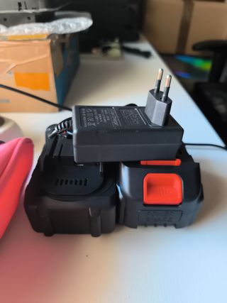 2 Baterías Litio 80Wh + Cargador