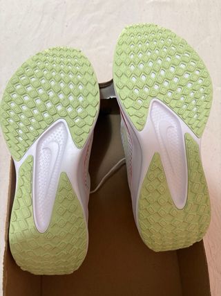 Zapatillas Nike Air Zoom Quest T.39