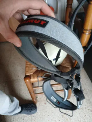 Boreal Joker Gatas 5 1/2, casco petzl harnes mamut
