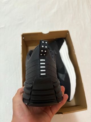 Nike Lunar Roam Zapatillas Negras Blancas T.48,5