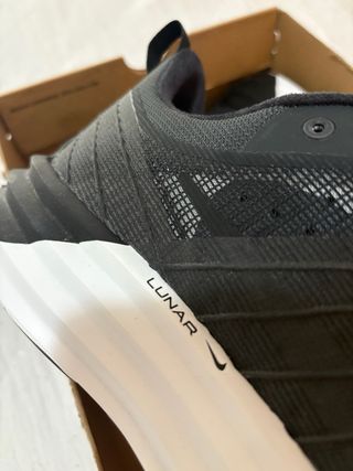 Nike Lunar Roam Zapatillas Negras Blancas T.48,5