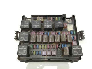 CAJA RELES / FUSIBLES SSANGYONG REXTON (2)