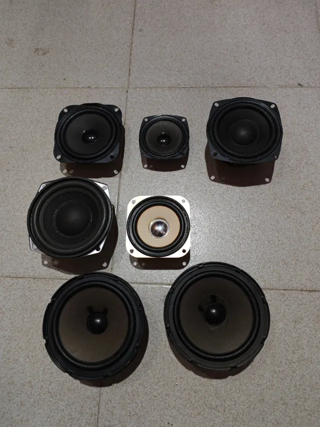 Altavoces varios tamaños