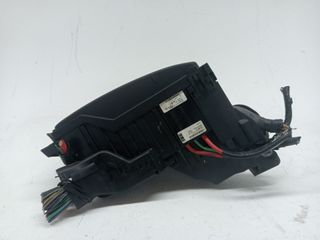 CAJA RELES / FUSIBLES LAND ROVER EVOQUE