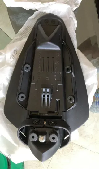 Asiento Pasajero RSV4 Tuono V4