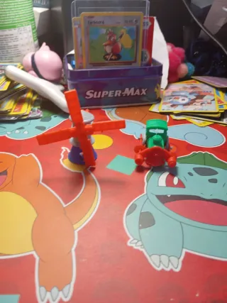 2 giocattoli a sorpresa per bambini
