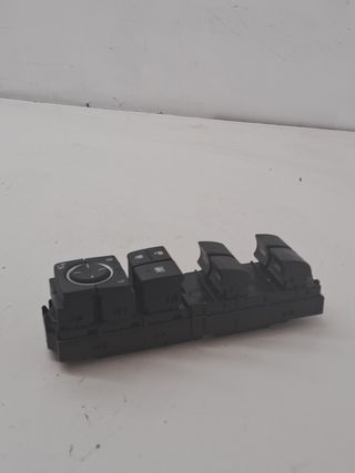 MANDO ELEVALUNAS DELANTERO IZQUIERDO LEXUS IS 300 (JCE10)
