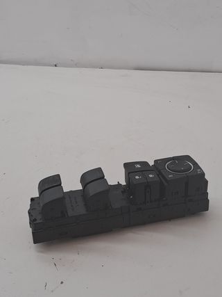 MANDO ELEVALUNAS DELANTERO IZQUIERDO LEXUS IS 300 (JCE10)