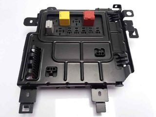 CAJA RELES / FUSIBLES SAAB 9-3 BERLINA